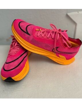 Nike ZoomX Streakfly Hyper Women's Racing Trainer in Hot Pink and Orange Size 9
